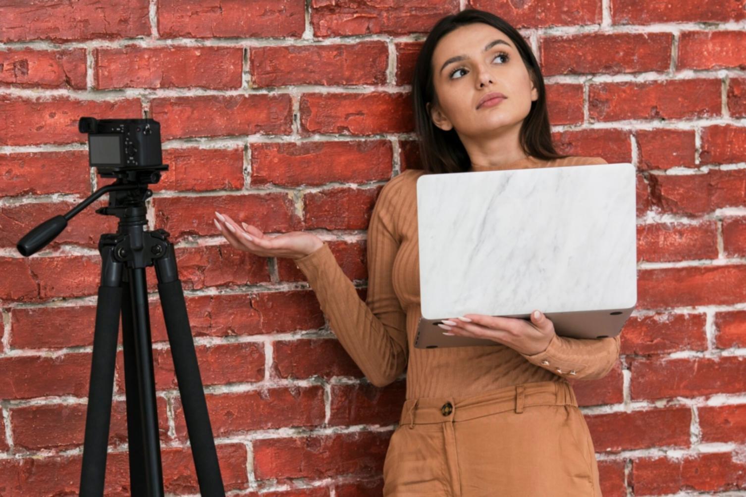 3D rendered geometric shapes demonstrating motion design composition techniques